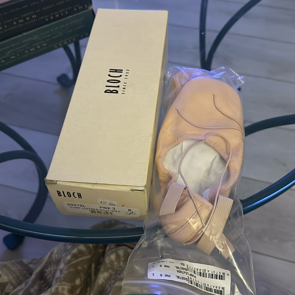Women’s Ballet Shoes